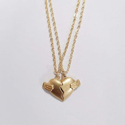 2pcs Heart-broken Shape Magnet Necklace