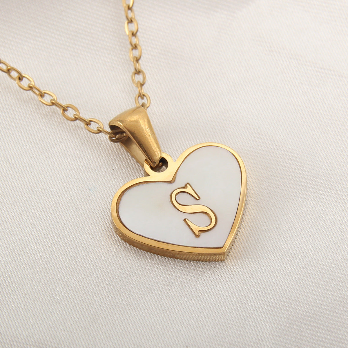 26 Letter Heart-shaped Necklace